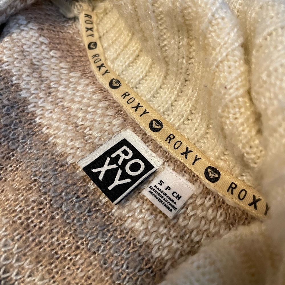 Roxy Aztec Cardigan - Picture 5 of 5